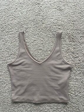 Hollister Must Have Ribbed V-Neck Crop Tank Top
